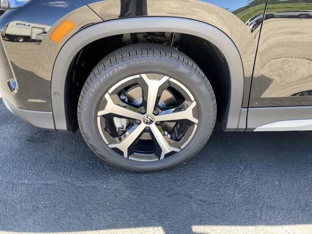 new 2025 Volkswagen Tiguan car, priced at $35,361