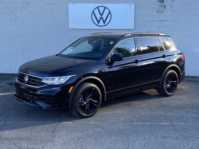 new 2024 Volkswagen Tiguan car, priced at $37,632