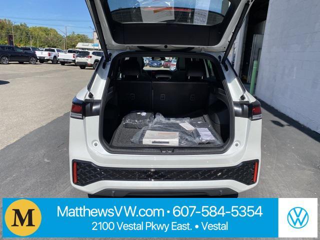 new 2025 Volkswagen Tiguan car, priced at $39,920