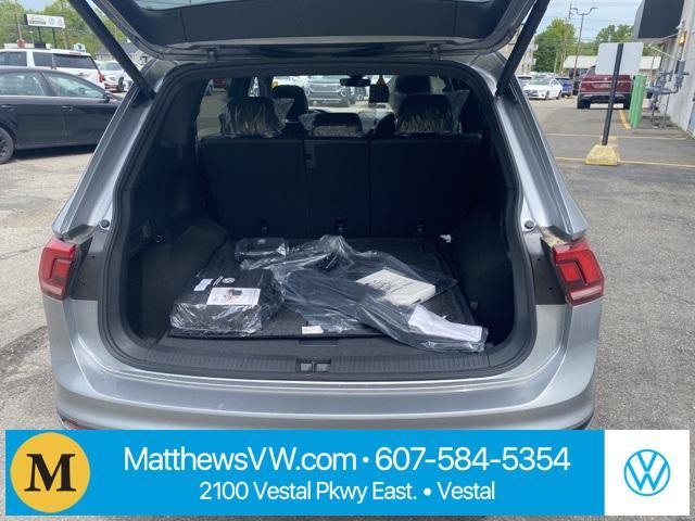 new 2024 Volkswagen Tiguan car, priced at $36,958
