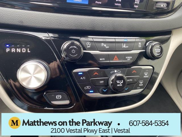 used 2023 Chrysler Pacifica car, priced at $25,983