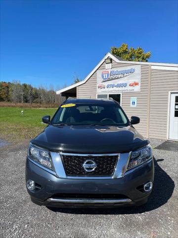 used 2016 Nissan Pathfinder car, priced at $11,995