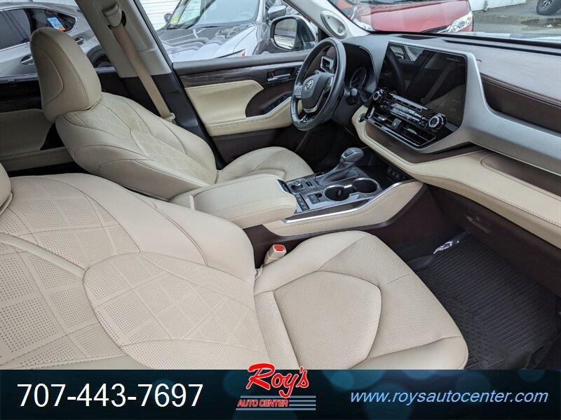 used 2021 Toyota Highlander car, priced at $43,995