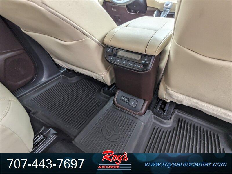 used 2021 Toyota Highlander car, priced at $43,995