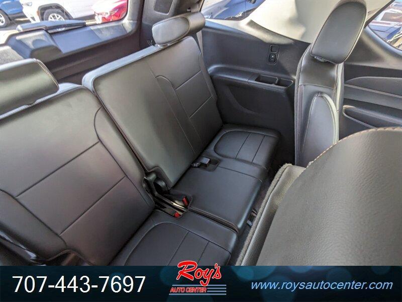 used 2021 Chevrolet Traverse car, priced at $24,995