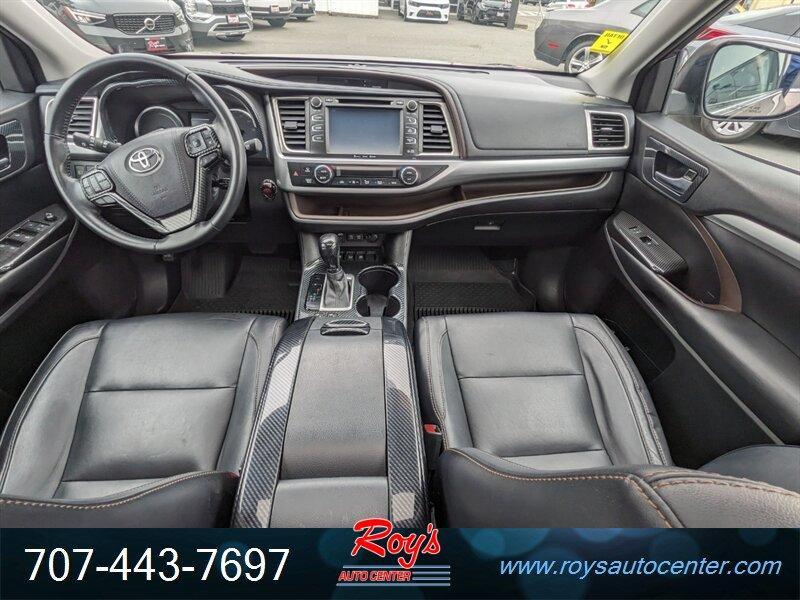 used 2018 Toyota Highlander Hybrid car, priced at $30,995