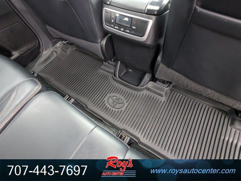 used 2018 Toyota Highlander Hybrid car, priced at $30,995