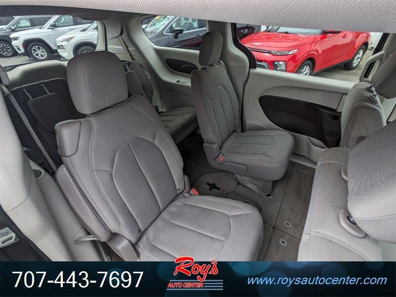 used 2018 Chrysler Pacifica car, priced at $17,995
