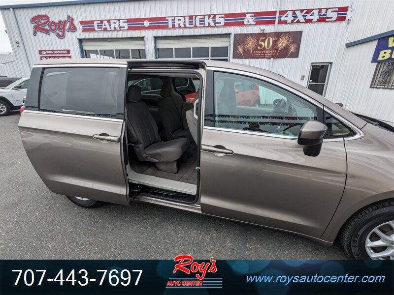 used 2018 Chrysler Pacifica car, priced at $17,995