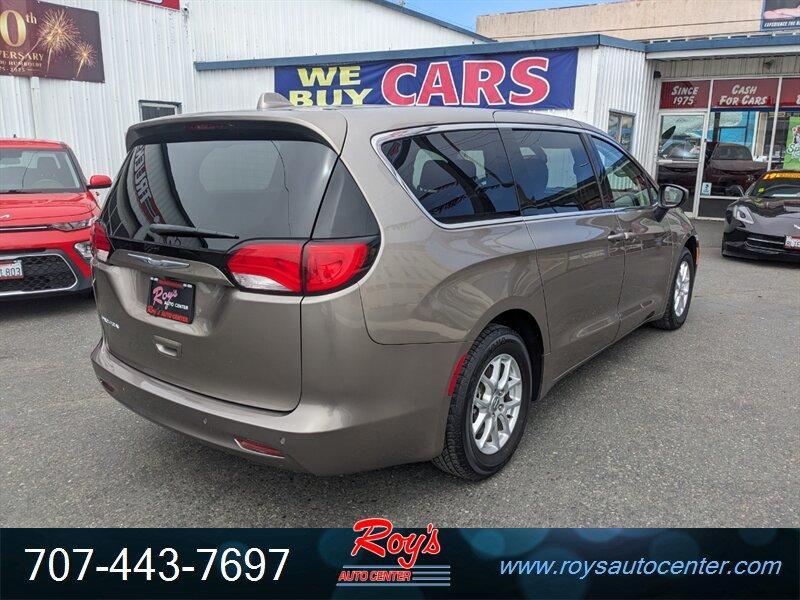 used 2018 Chrysler Pacifica car, priced at $17,995