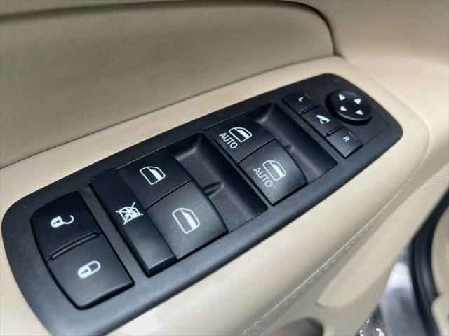used 2014 Jeep Grand Cherokee car, priced at $14,990
