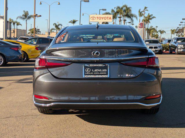 new 2025 Lexus ES 300h car, priced at $46,255