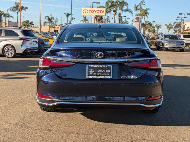 new 2025 Lexus ES 300h car, priced at $47,775