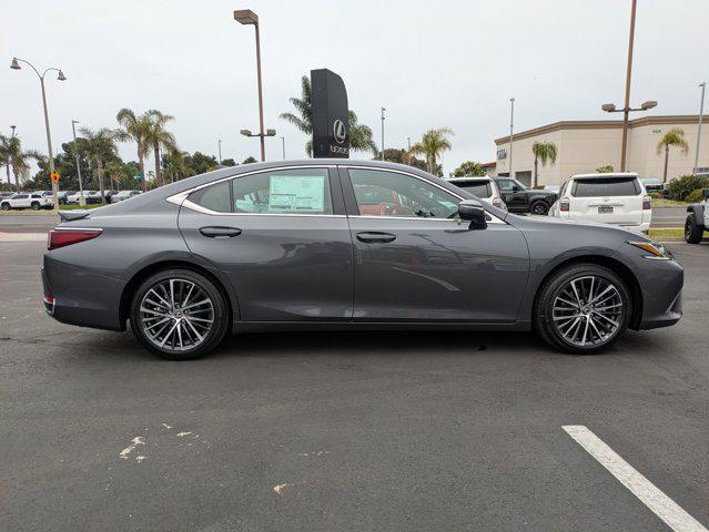 new 2025 Lexus ES 300h car, priced at $50,614