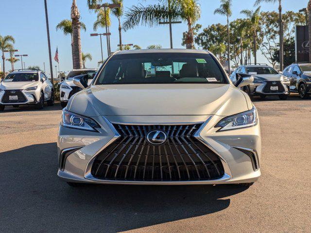 new 2025 Lexus ES 300h car, priced at $46,225