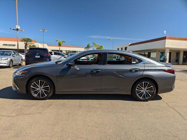 new 2025 Lexus ES 300h car, priced at $48,071