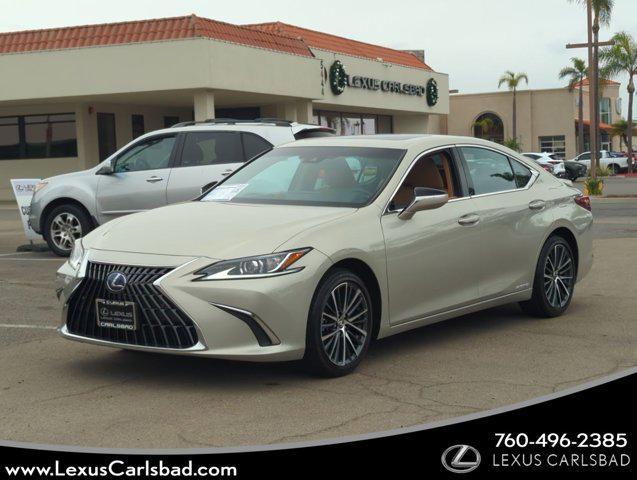 used 2022 Lexus ES 300h car, priced at $37,990