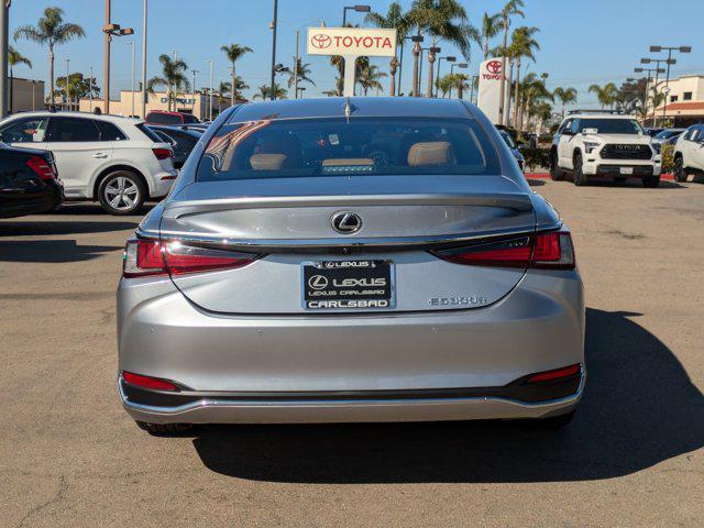 new 2025 Lexus ES 300h car, priced at $46,353