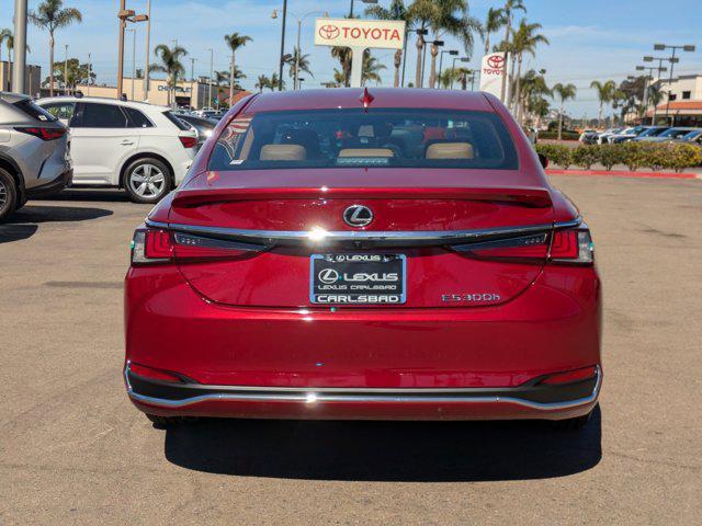 new 2025 Lexus ES 300h car, priced at $47,515