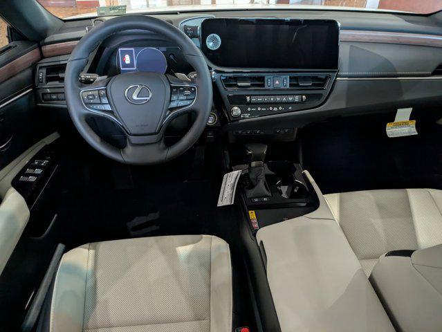 new 2025 Lexus ES 300h car, priced at $47,652