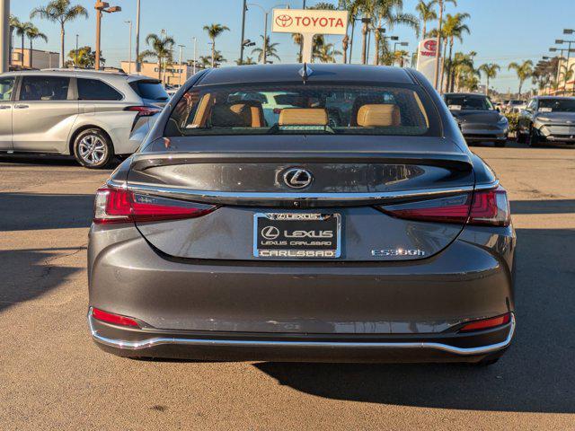 new 2025 Lexus ES 300h car, priced at $46,226