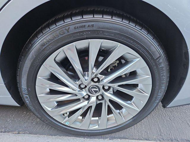 used 2022 Lexus ES 350 car, priced at $43,163