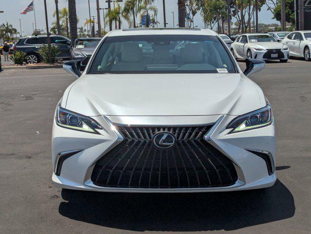 new 2025 Lexus ES 300h car, priced at $46,152