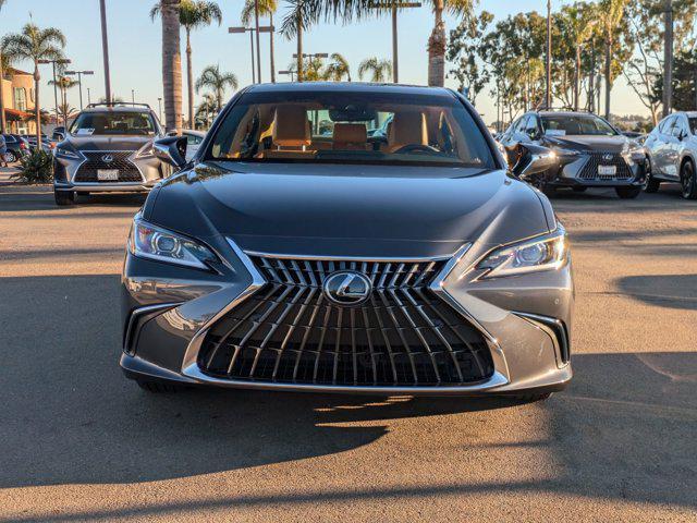 new 2025 Lexus ES 300h car, priced at $46,823