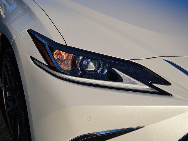 new 2025 Lexus ES 350 car, priced at $47,258