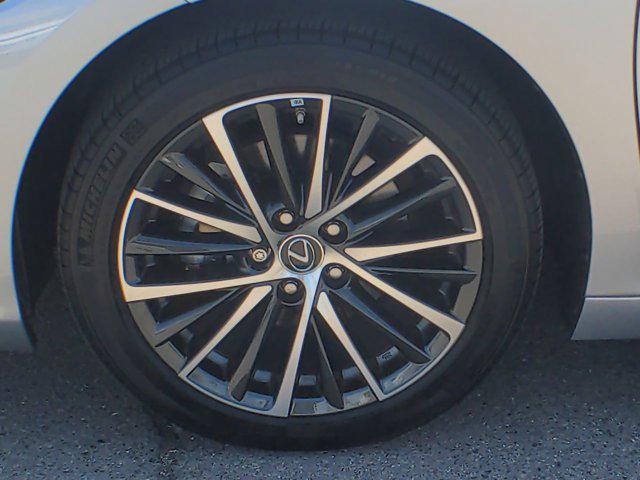 used 2022 Lexus ES 350 car, priced at $29,990