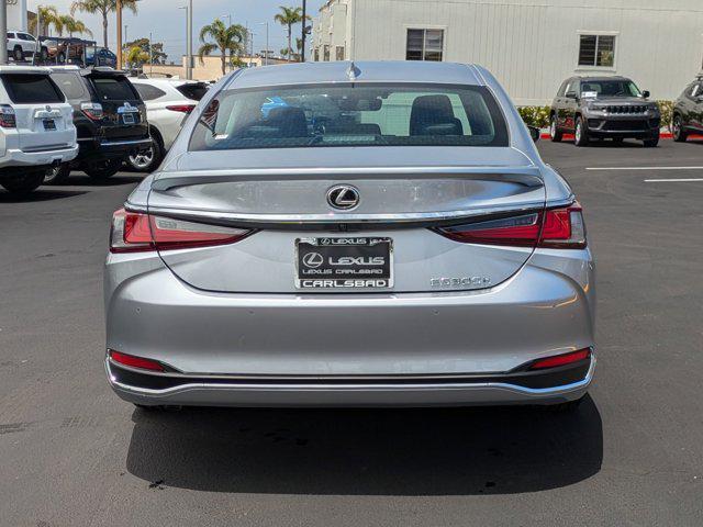 new 2025 Lexus ES 300h car, priced at $55,905