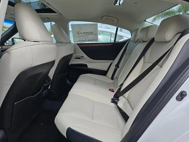 new 2025 Lexus ES 300h car, priced at $48,069