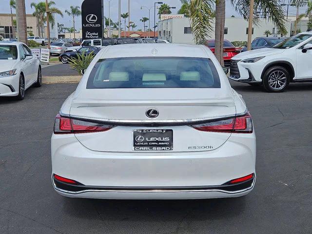 new 2025 Lexus ES 300h car, priced at $48,069
