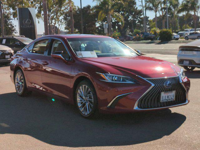 used 2019 Lexus ES 300h car, priced at $29,990