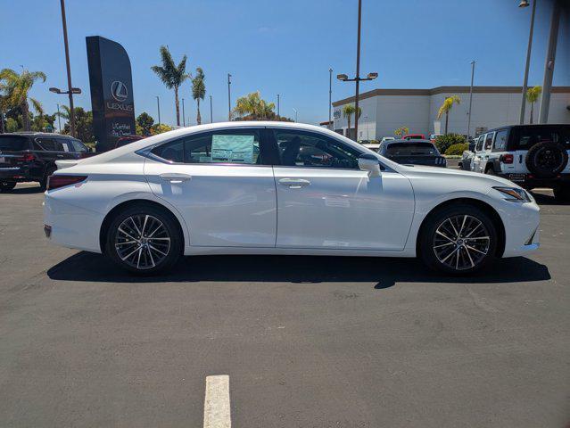 new 2025 Lexus ES 300h car, priced at $46,354