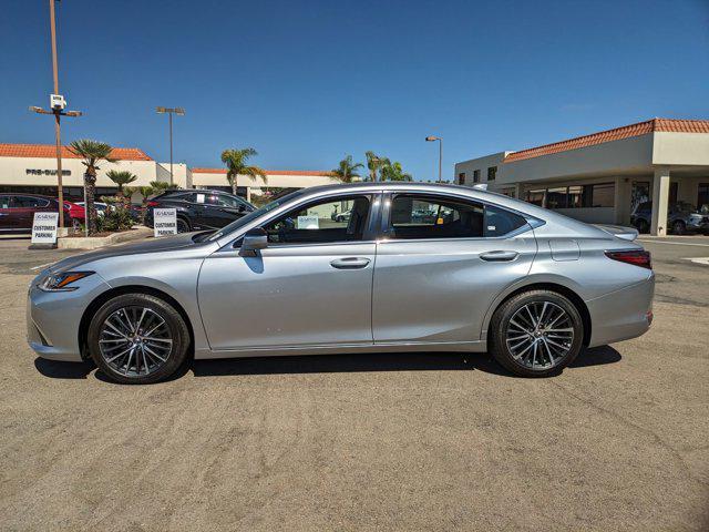 new 2025 Lexus ES 300h car, priced at $47,626