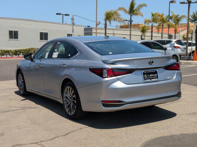new 2025 Lexus ES 300h car, priced at $55,905