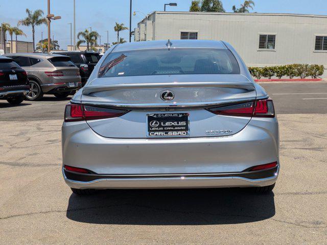 new 2025 Lexus ES 300h car, priced at $55,905