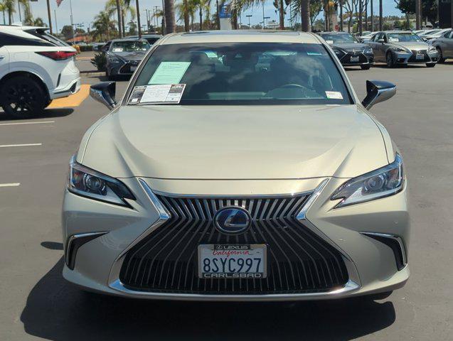 used 2020 Lexus ES 300h car, priced at $31,990