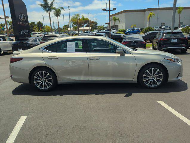 used 2020 Lexus ES 300h car, priced at $31,990