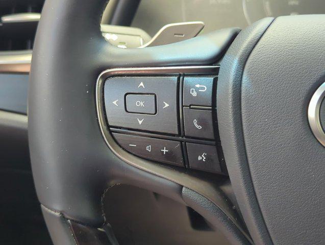 used 2020 Lexus ES 300h car, priced at $31,990
