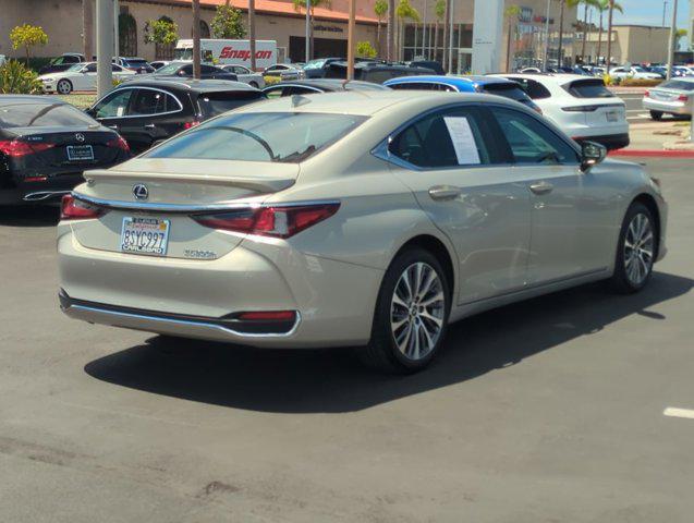 used 2020 Lexus ES 300h car, priced at $31,990