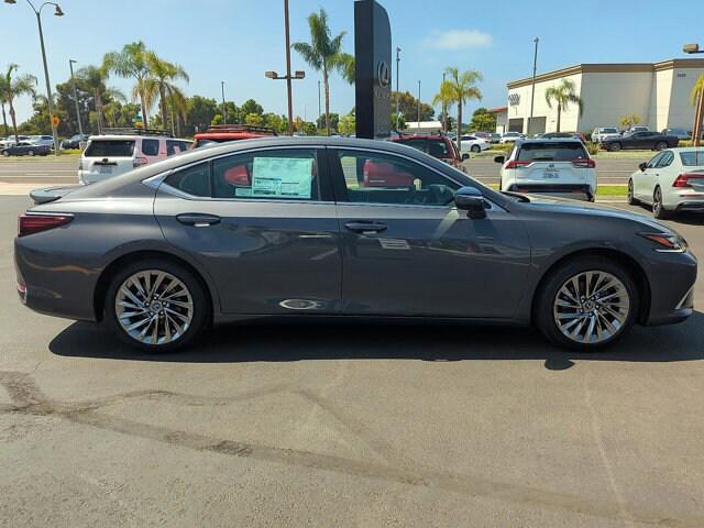 new 2025 Lexus ES 300h car, priced at $53,485