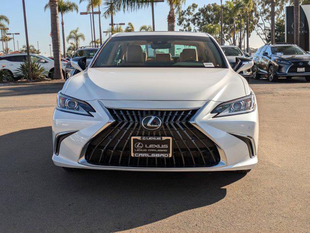 new 2025 Lexus ES 300h car, priced at $48,894