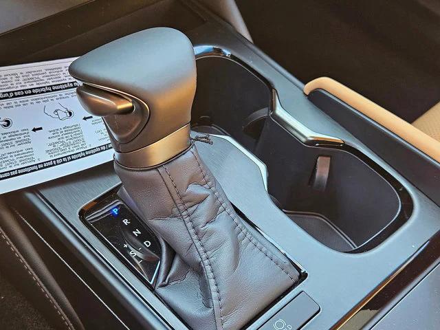 new 2025 Lexus ES 350 car, priced at $47,078