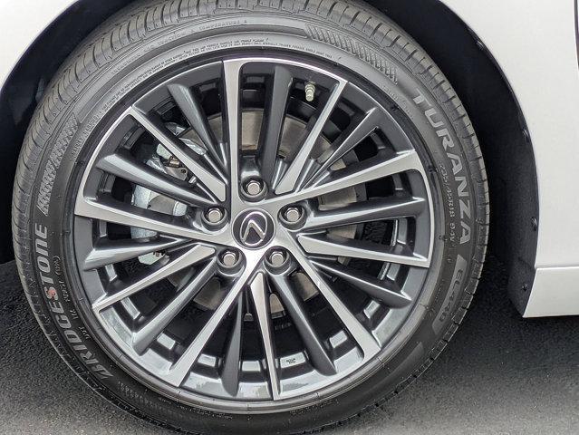 new 2025 Lexus ES 300h car, priced at $47,652