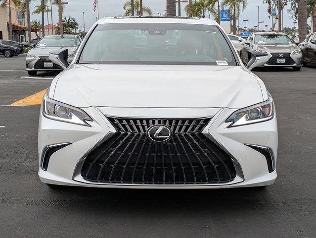 new 2025 Lexus ES 300h car, priced at $47,652