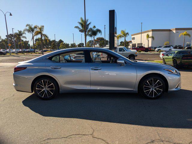 new 2025 Lexus ES 350 car, priced at $45,222