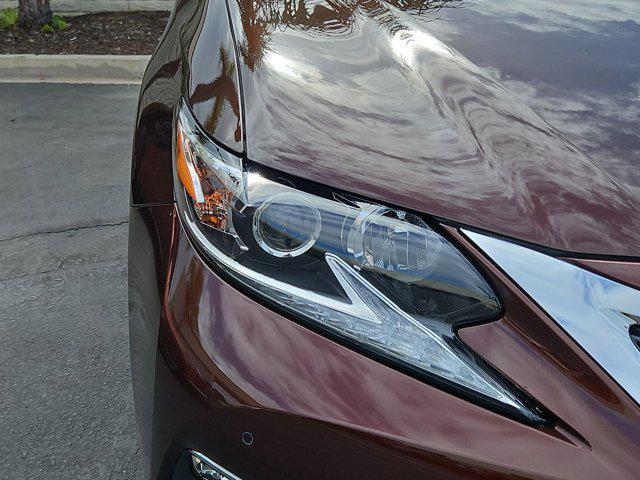 used 2018 Lexus ES 350 car, priced at $23,332