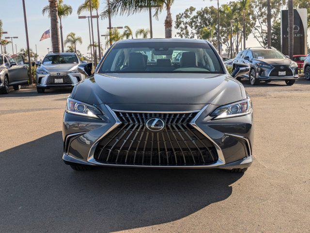 new 2025 Lexus ES 300h car, priced at $46,770